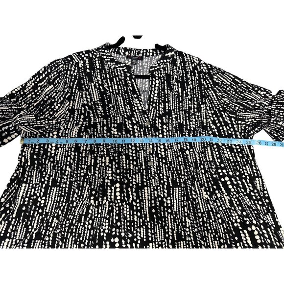 Cocomo Woman Black & White Abstract Print 3X Blouse With 3/4 Sleeves - Picture 5 of 8